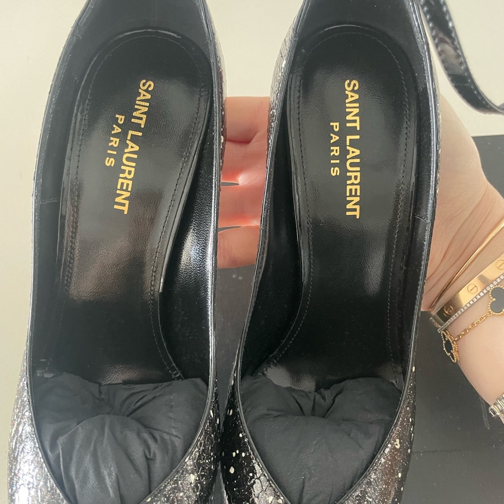 SOLD Saint Laurent Zoe Python Pumps - Picture 3 of 9